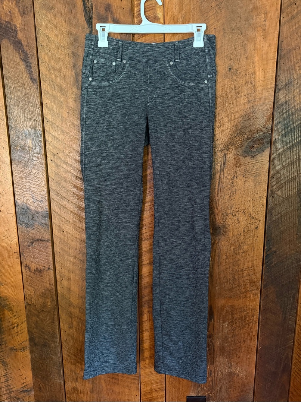 KUHL Mova Straight Pants Charcoal Gray Heather Pull On Knit Hiking Jean Size 4